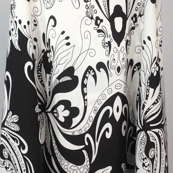 Connection 18 Skirt - Picture 3 of 4